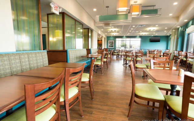 Drury Inn & Suites Southwest St. Louis