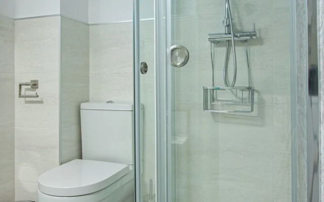 Armenta Juderia Suite by Valcambre