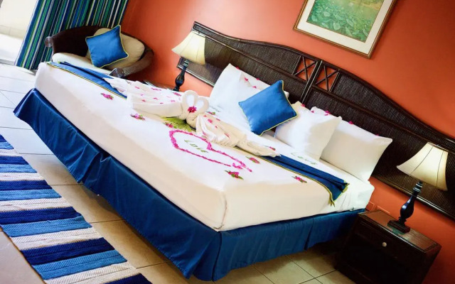 Tropikist Beach Hotel & Resort