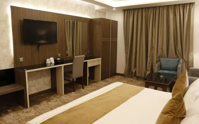 Golden Daan Hotel