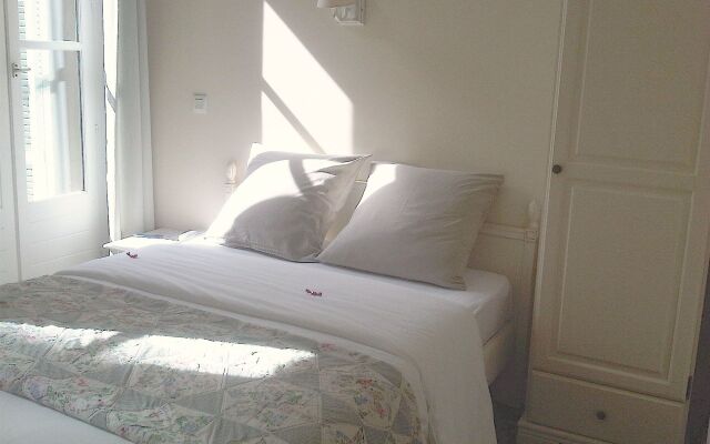 Hôtel Amista Marseille (ancien Hôtel Saint-Louis Vieux Port)