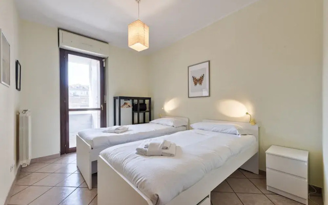 Fortino Roomy Apartment