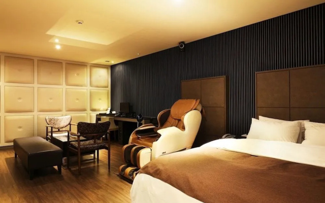 Uijeongbu La Tree Hotel