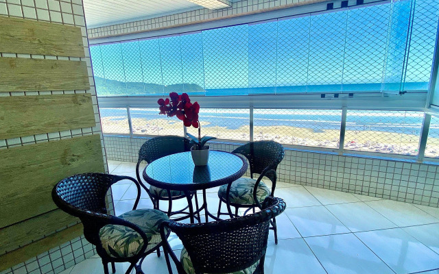 B082- Luxo à Beira-Mar | 3 Suítes c/ Vista | Wi-Fi