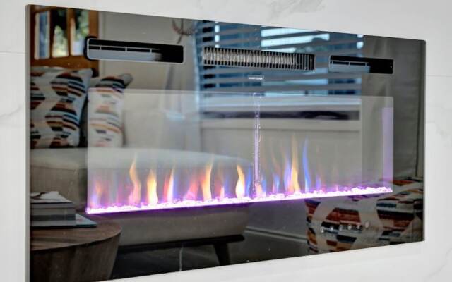 St. Pete Family Bungalow & Private Oasis