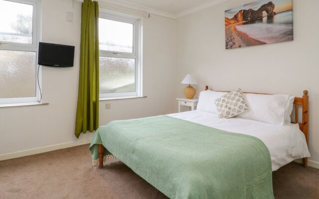 7 Richmond Lodge