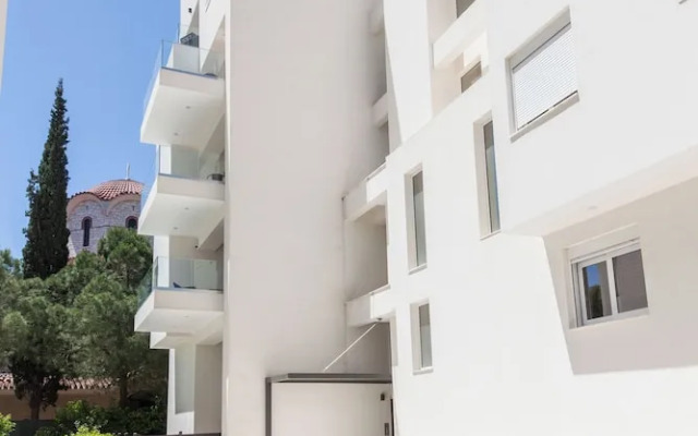 Marousi 2 Bd Luxury Living w Shared Pool