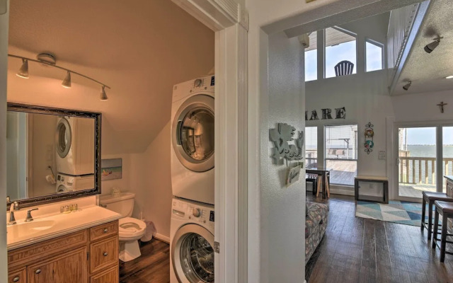 Bayfront Fishing Pier: Galveston Island Home!