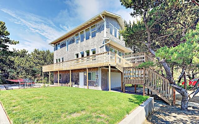 5870 Cloverdale - 4 Br Home