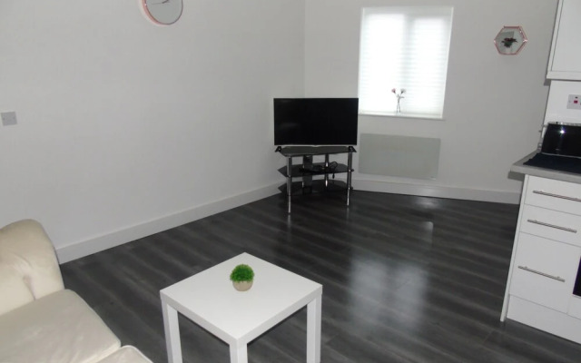 Captivating 1-bedroom Apartment in Bolton