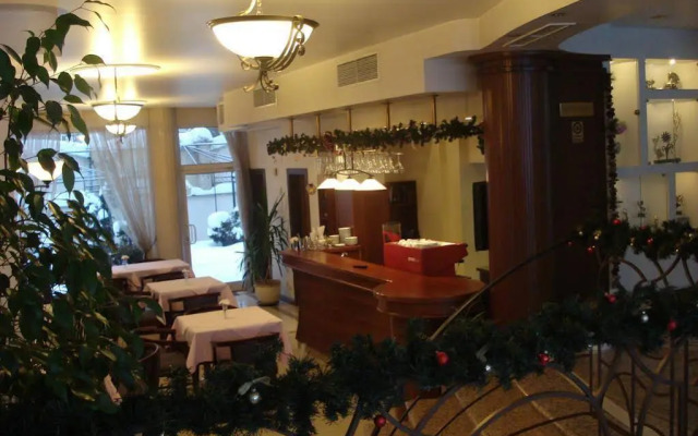 Kapri Hotel