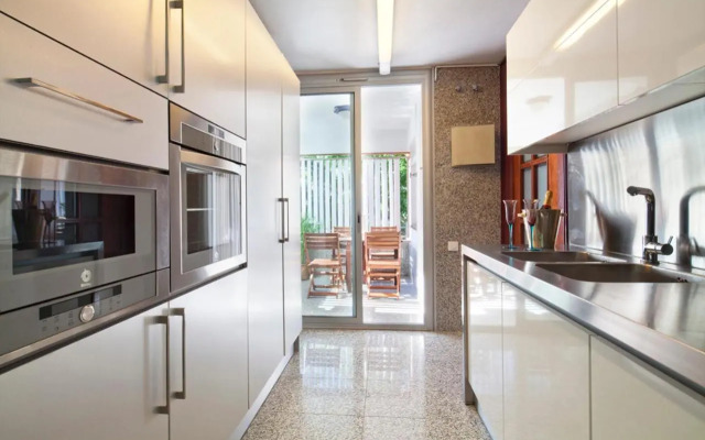 Apartment Barcelona Rentals - Classic Bonanova Apartment