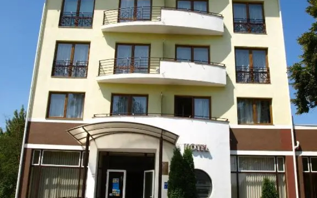 Hotel Everest