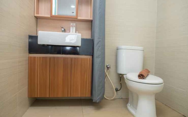 Homey 3BR at Gateway Pasteur Apartment near Pasteur Exit Toll By Travelio – Bathroom – Bandung