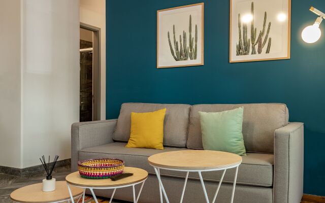 Beautiful New, Modern Condo in La Condesa!