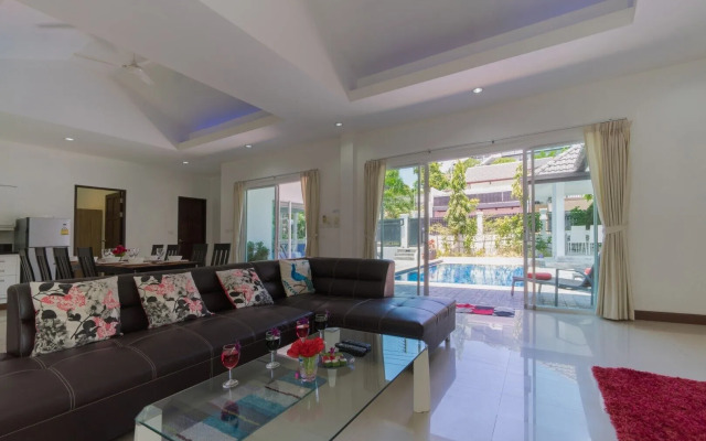 4 Br Private Pool Villa GA