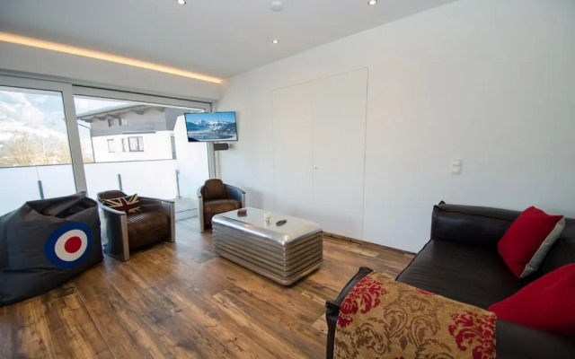 Superb Alpine Lodges Zell am See 4pax