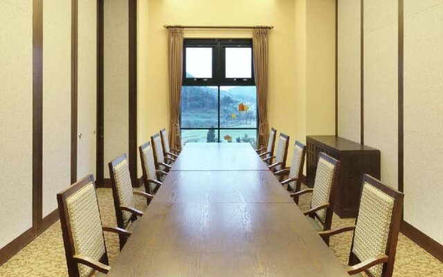 Golden Bay Golf & Resort