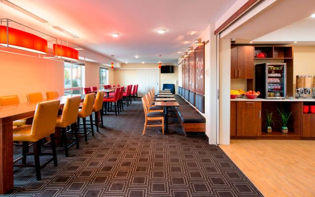 Towneplace Suites by Marriott Red Deer