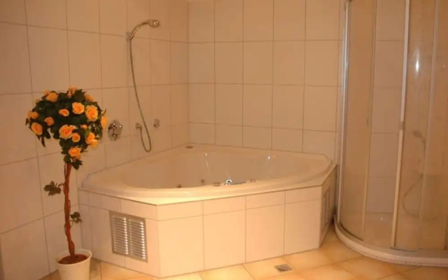 Seeperle Modern Retreat