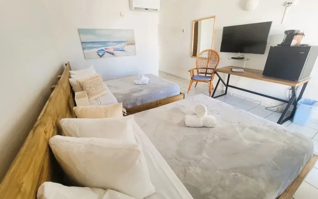 Nautilus By La Jamaca Hotels-Downtown La Parguera