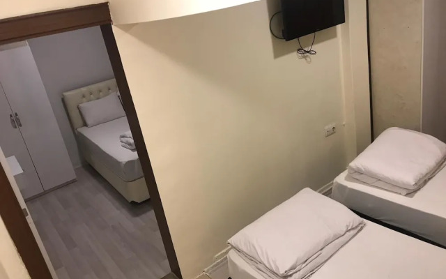 Petek Hotel