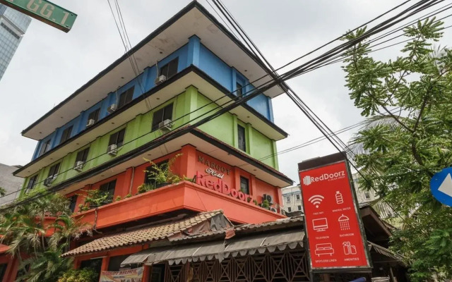 Margot Hotel by RedDoorz