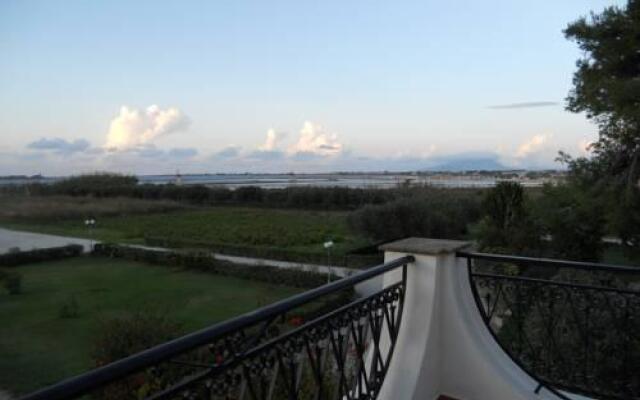 Di Fronte l'Isola Di Mothya