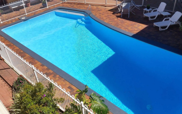 Clifford Park Holiday Motor Inn