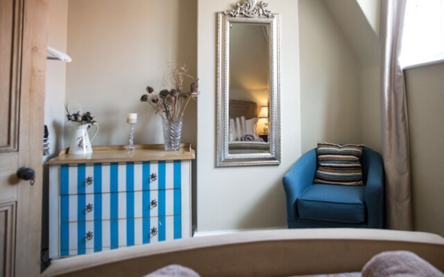 Superb Period Townhouse in Historic Uphill Lincoln