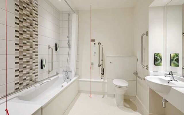 Premier Inn Woking Town Centre