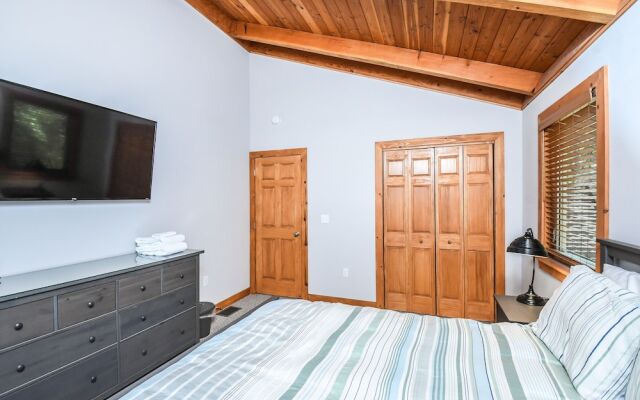 Mountain Crest Villa House