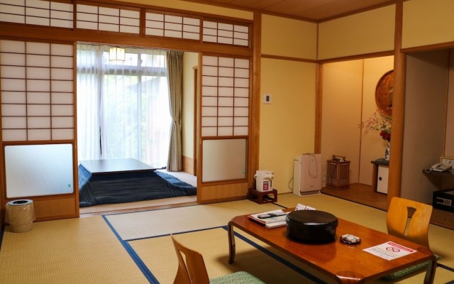 Sanbe Onsen Kokuminshukusha Sanbeso – Guest Rooms – Oda