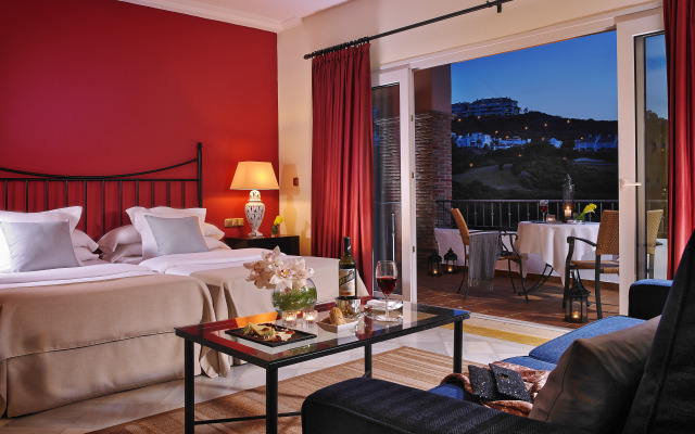 La Cala Resort