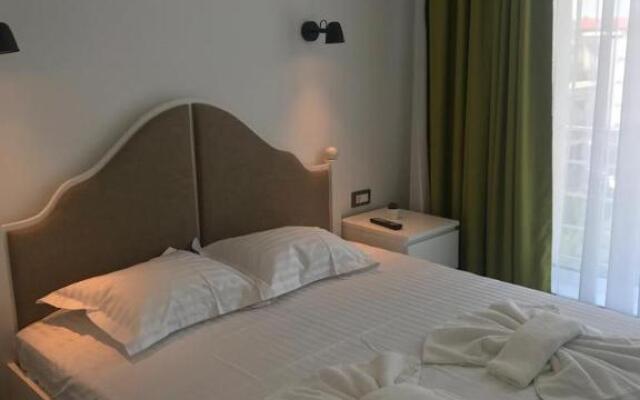 Mihnea Studio Alezzi