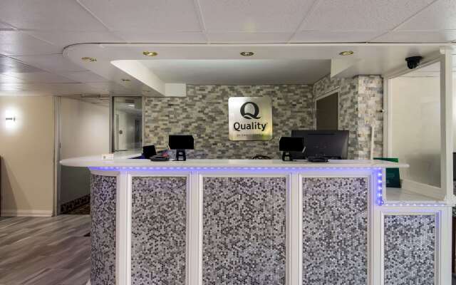Quality Inn Aurora - Naperville Area