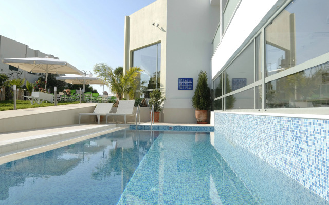 Angela Studios & Apartments