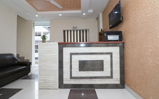 Chandra Palace By OYO Rooms