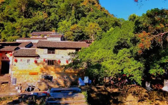 Huangyao Ancient Town Yunqi Homestay