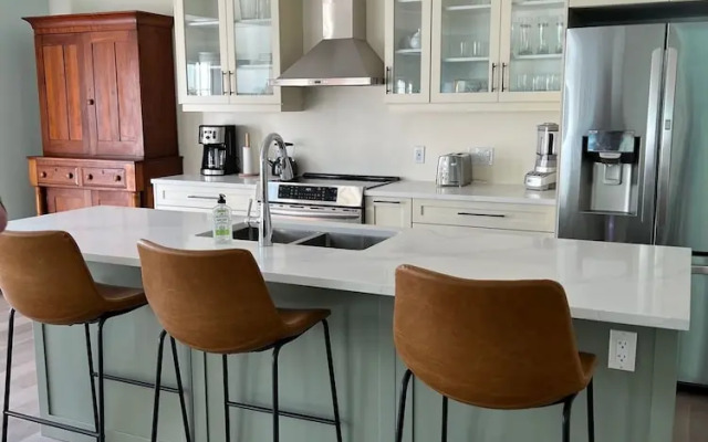 Ned's Landing at Spry Point