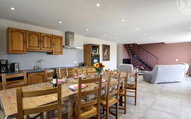 Gîte Panissières, 3 pièces, 8 personnes - FR-1-496-215