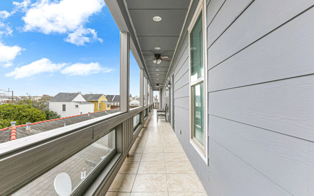 Fully Furnished Condos Near St Charles