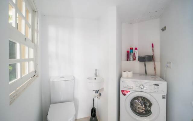 New Flat with Patio And Barbecue