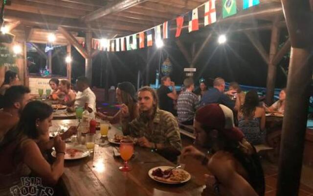 Isla Roots Hostel