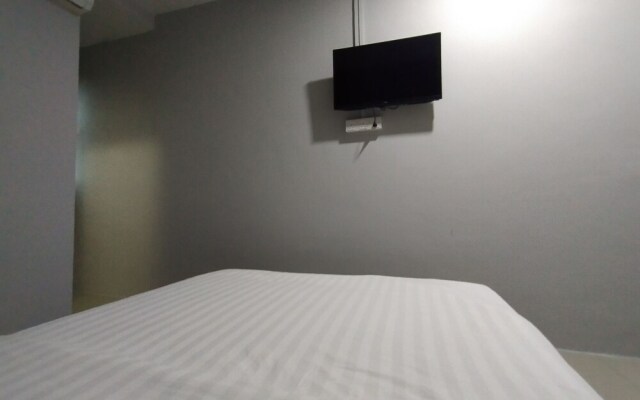 Marina World by OYO Rooms