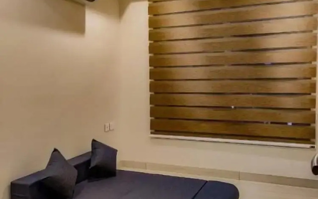 RR Mount Elite Suites