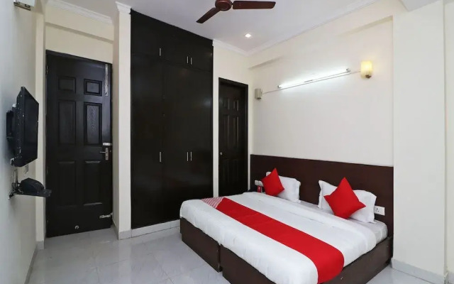 OYO Flagship DLF Mega Mall