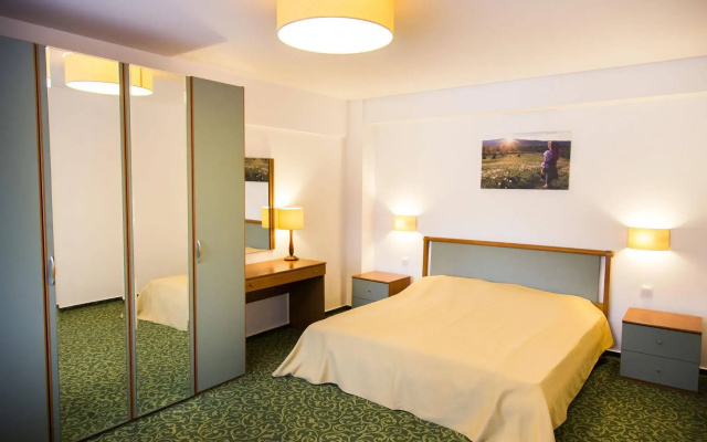 Hotel Herastrau
