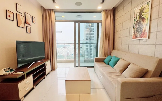 Luxury Landmark - Linh's Apartment