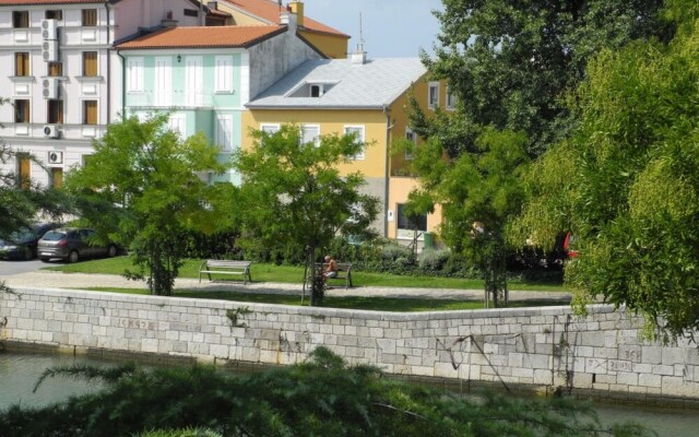 Apartment Biro 4 1 pax